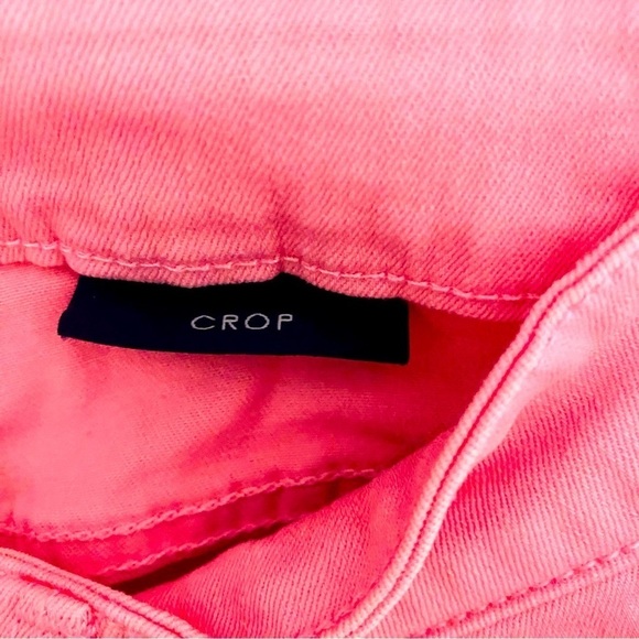 NYDJ Sz 4 Lift Tuck Technology Pink Stretch Crop Jeans Embellished Cuffs NWOT - Picture 6 of 11